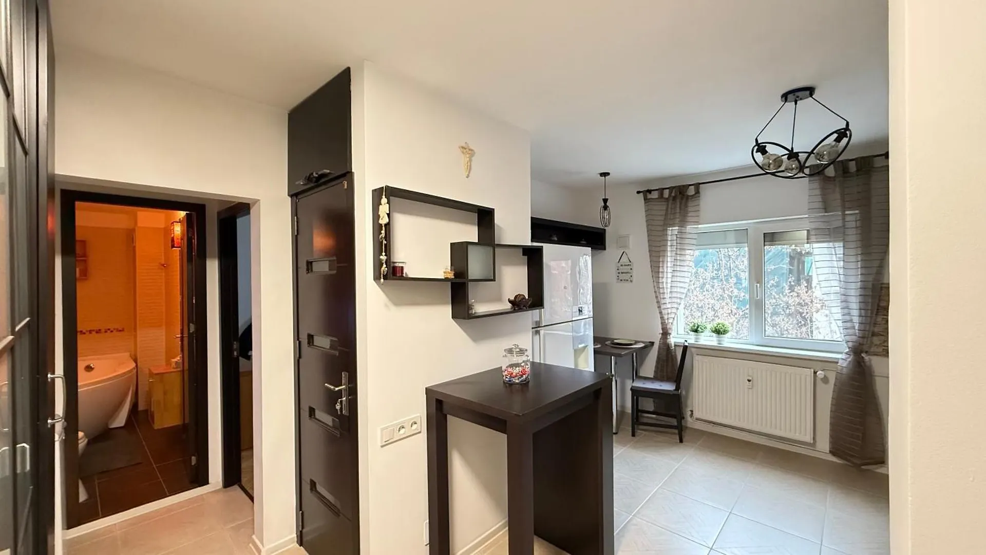 Stay Central Apartment Bucharest 0*,